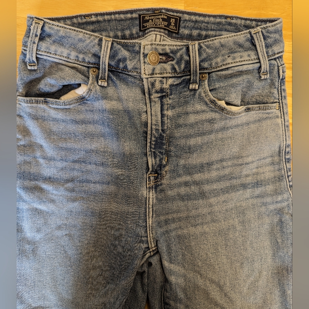 Abercrombie & Fitch High Rise Ankle Flare Jeans
